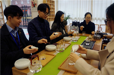 韩国国立全南大学牙学院学生团来温州医大口院交流学习圆满结束